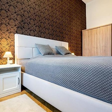 Westend Apartment Boedapest Buitenkant foto