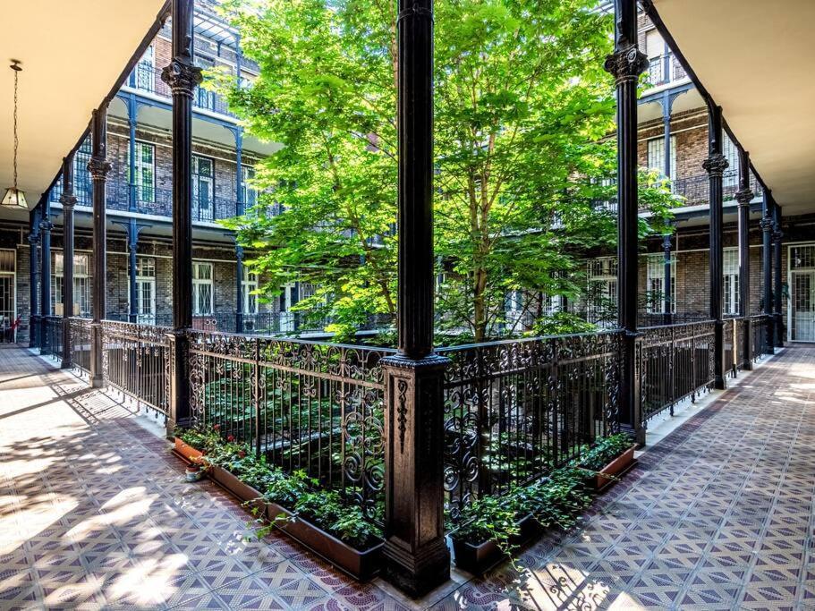 Westend Apartment Boedapest Buitenkant foto